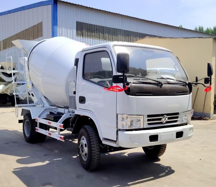 多利卡搅拌车3-4方