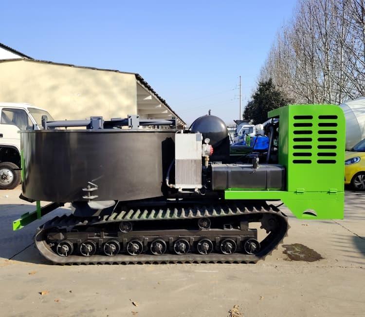 履带平口搅拌车1-3方