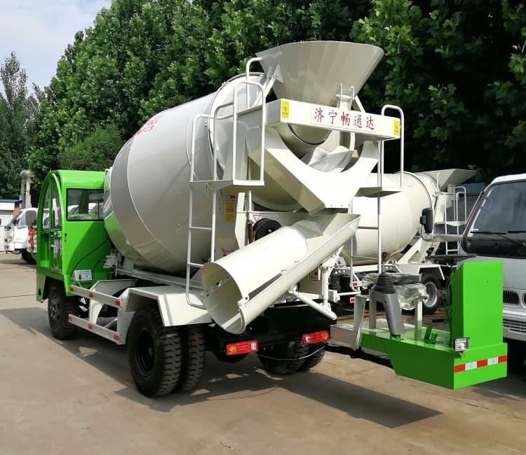 双向行驶搅拌车