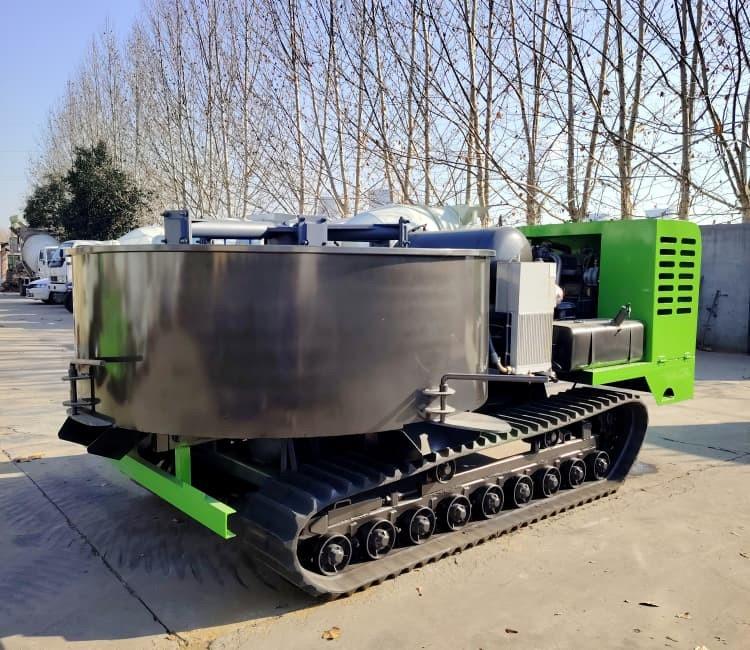 履带平口搅拌车1-3方