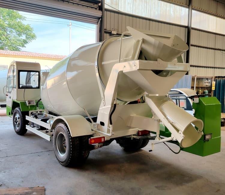 双向行驶搅拌车